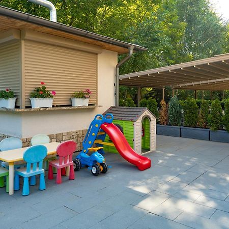 Hotel & Relax Zone Cattleya Krushuna Dış mekan fotoğraf