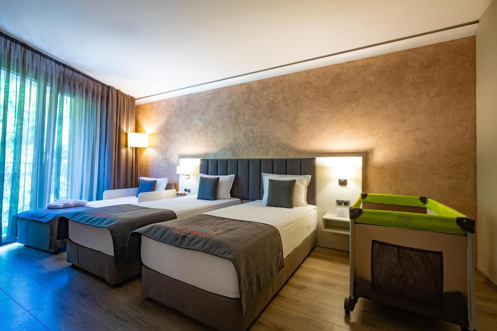 Hotel & Relax Zone Cattleya Krushuna Dış mekan fotoğraf