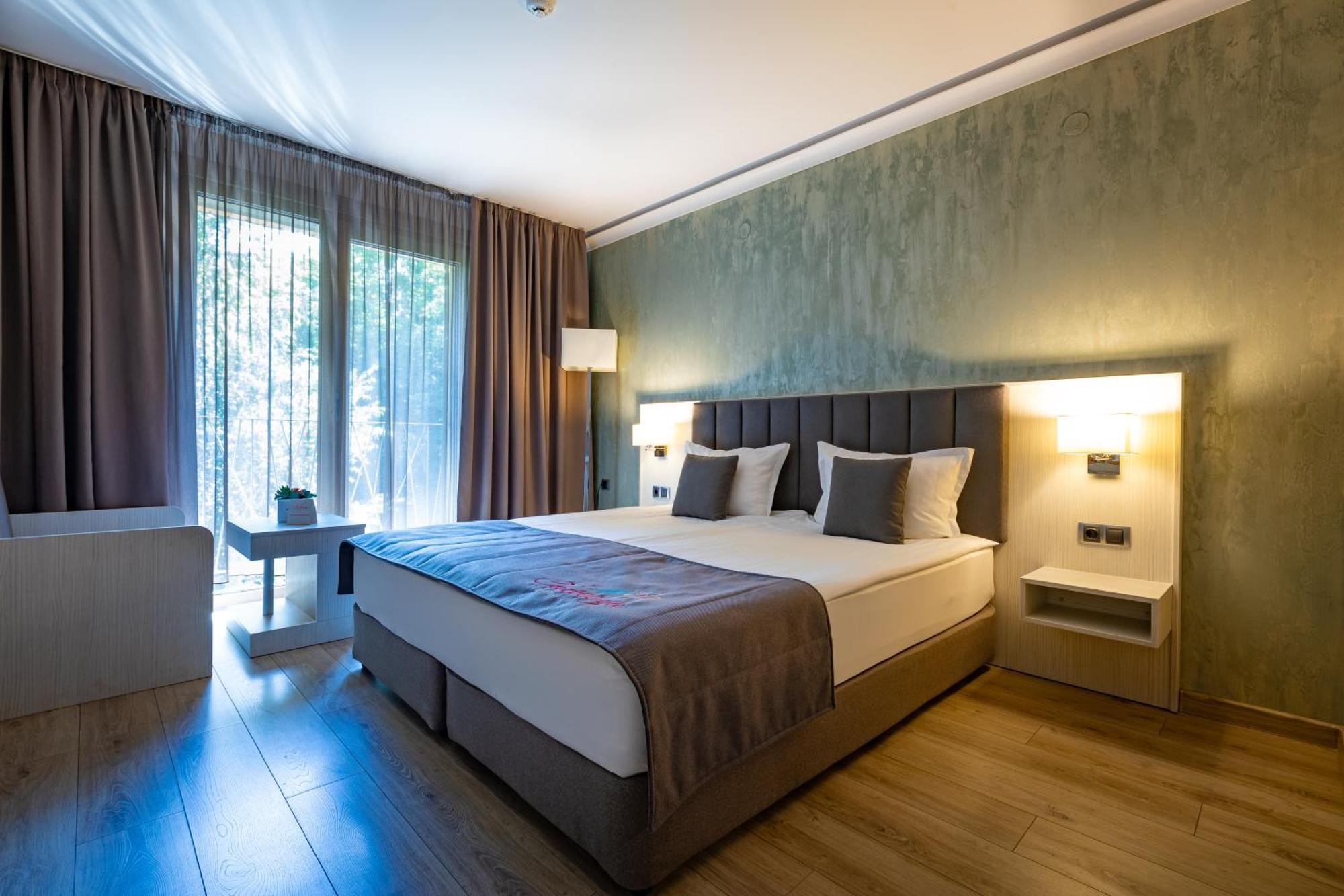 Hotel & Relax Zone Cattleya Krushuna Dış mekan fotoğraf