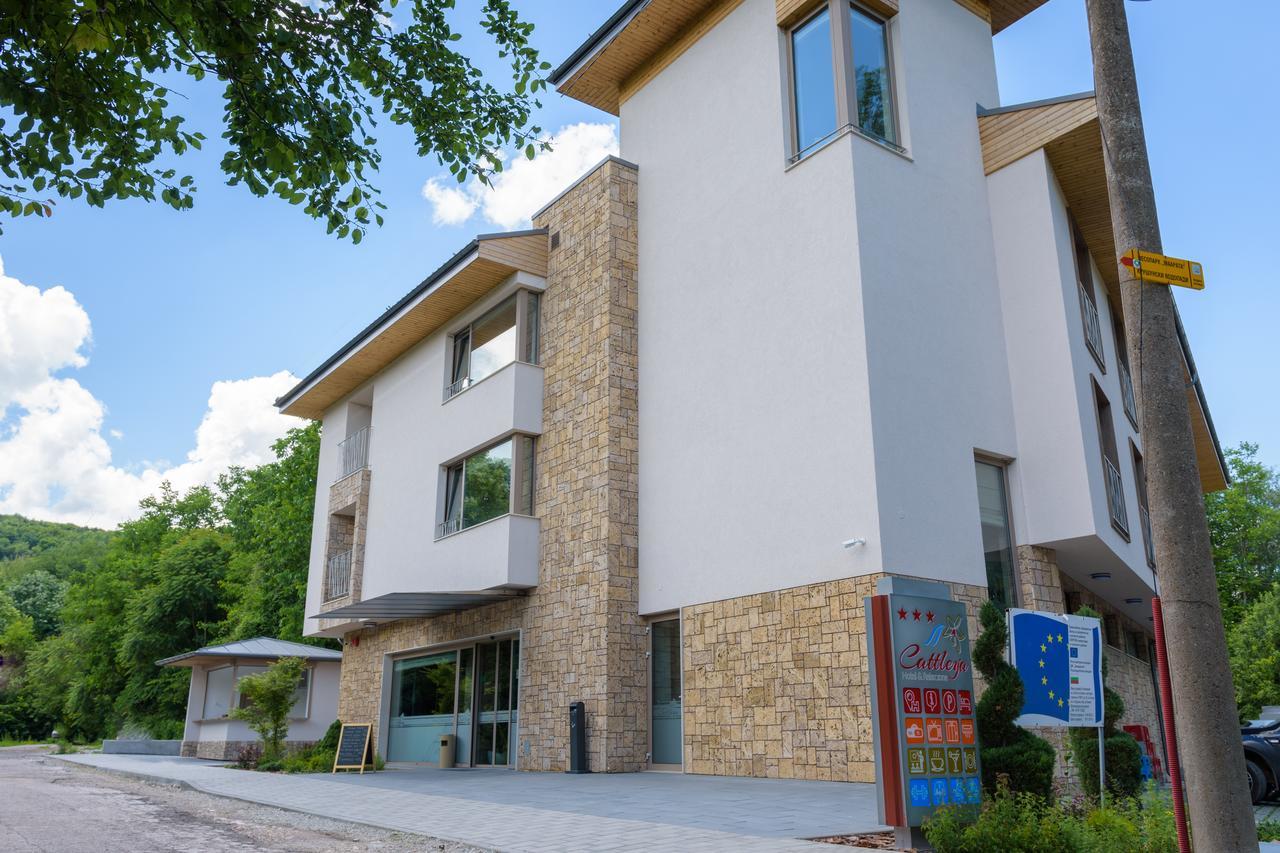 Hotel & Relax Zone Cattleya Krushuna Dış mekan fotoğraf